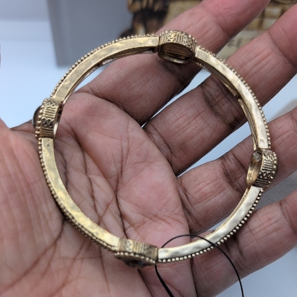 Chico's Stretch Goldtone Bracelet with Aurora Borealis Gem - Picture 5 of 6